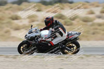 media/May-05-2025-Moto Forza (Mon) [[3c1838c5e5]]/2-B Group/Session 3 (Panning Test Turn 14 Inside)/